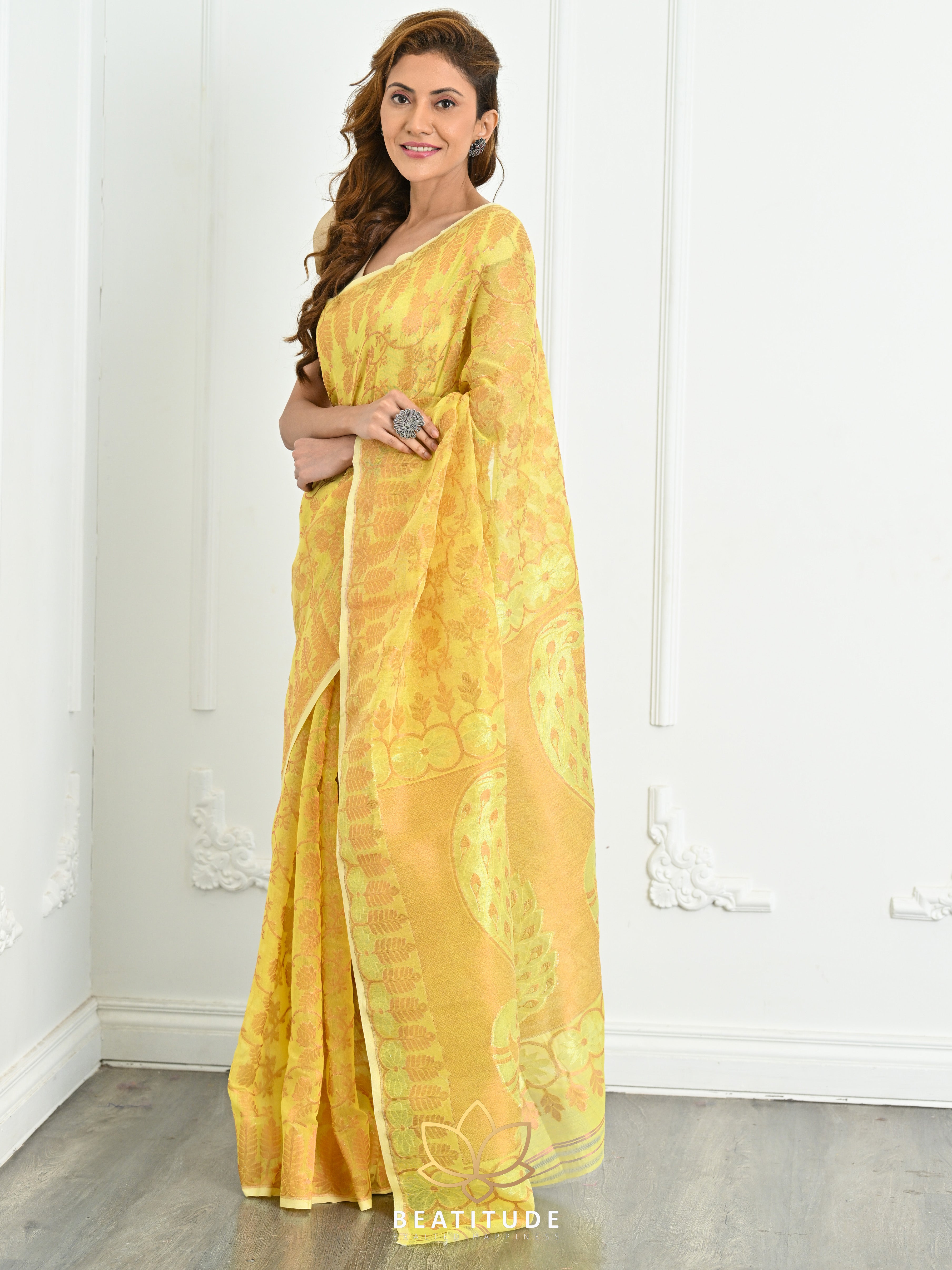 Exquisite Yellow colored Muslin Dhakai Jamdani Saree - UrbanCraf