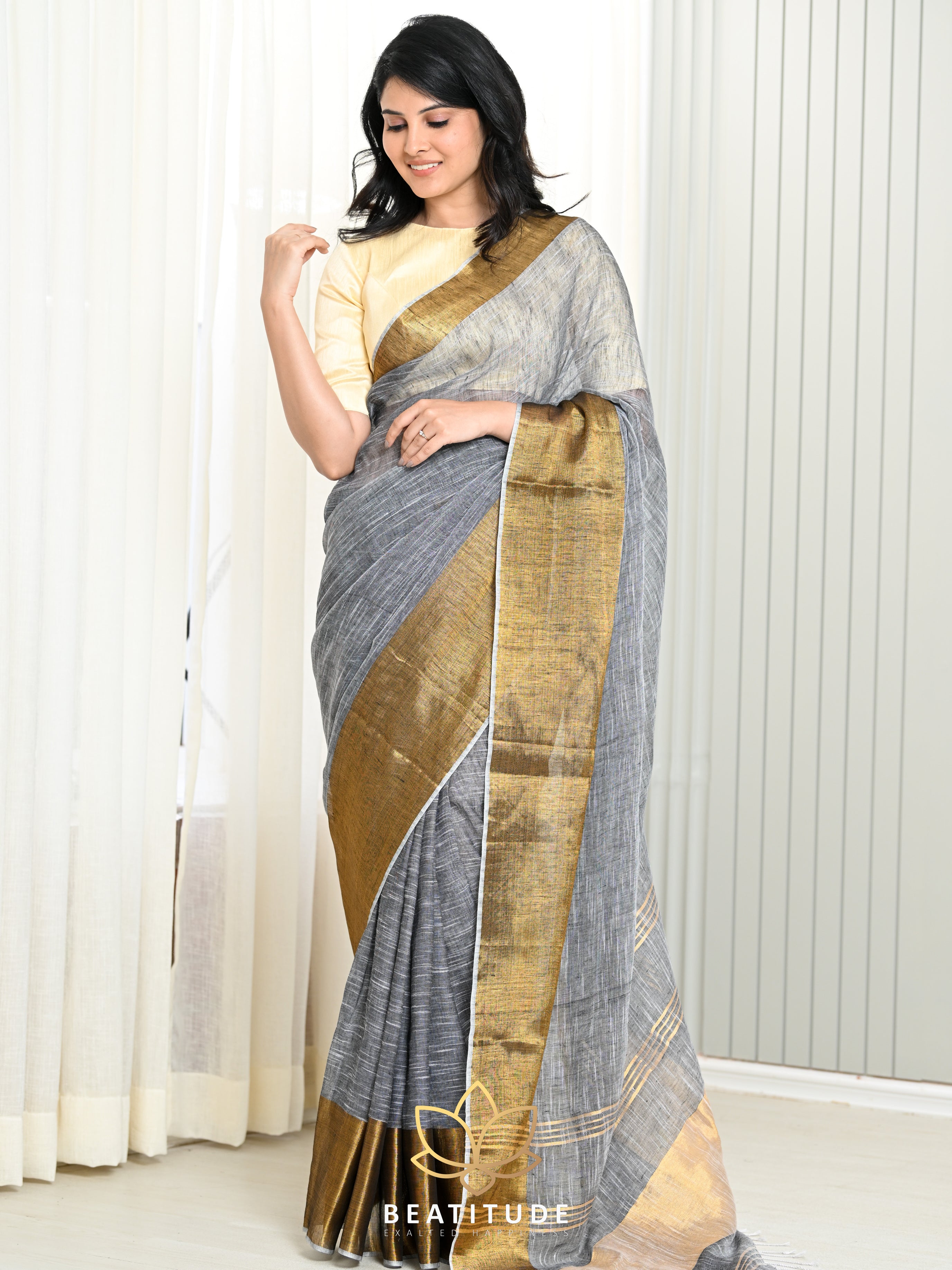 Grey plain handwoven bengal linen saree – GoCoop