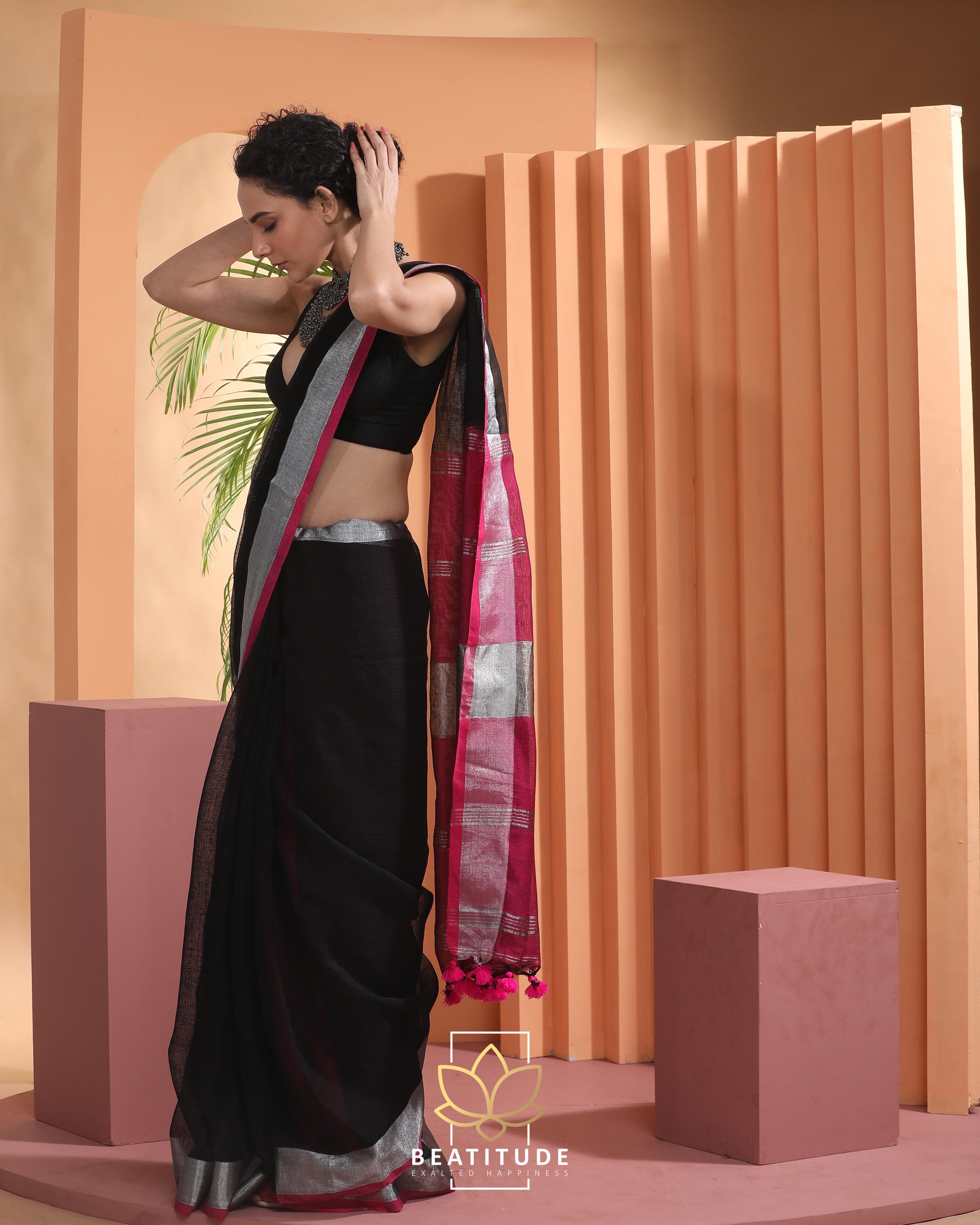 Silver Style with Black Linen Saree (Blend) LNL004 – Fashionous