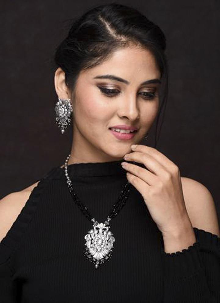 Elevate Your Style with Stunning Jewellery This Wedding Season – GIVA  Jewellery