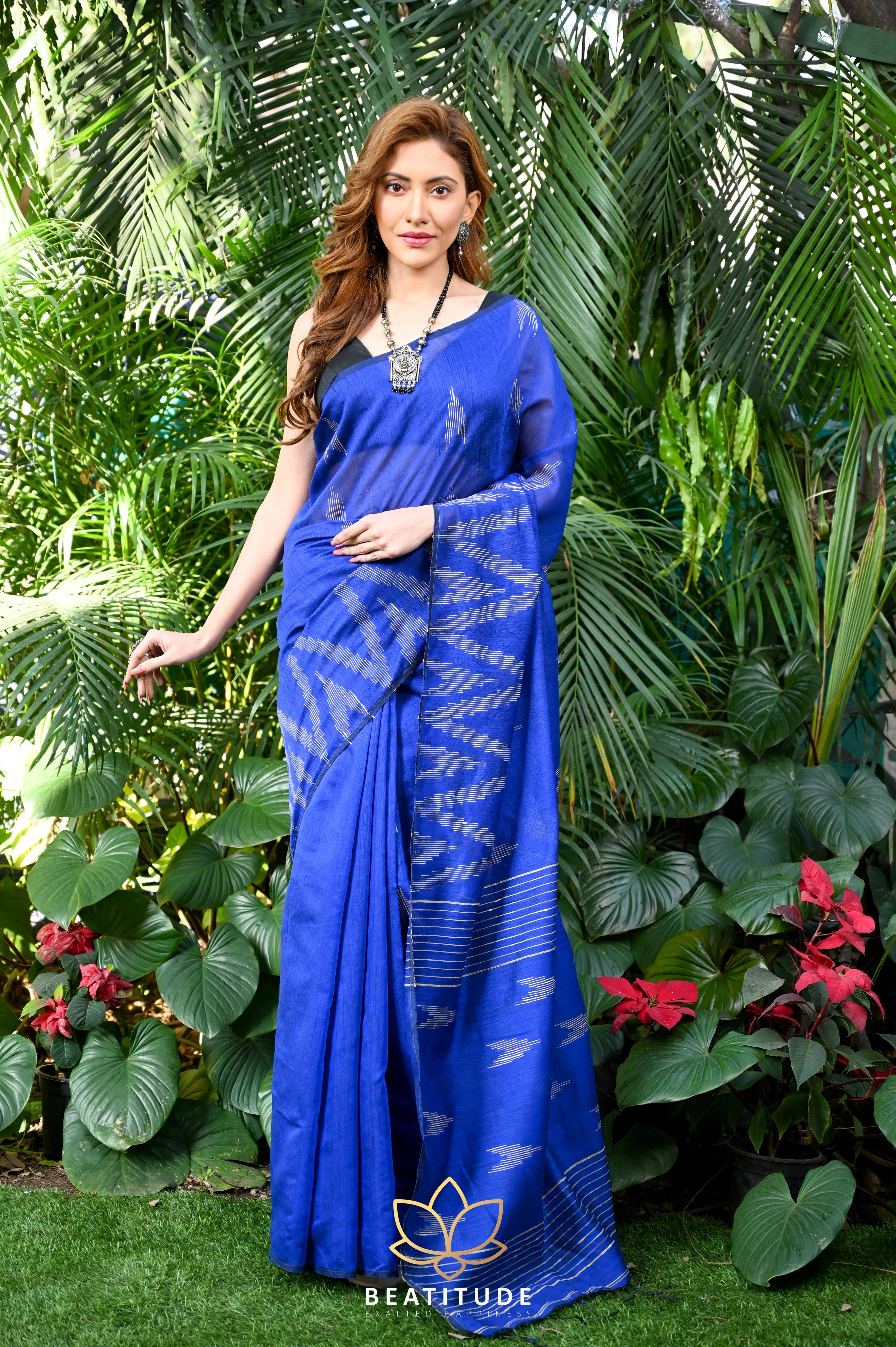 Blue Resham Work Handloom Silk Saree – Vijayalakshmi Silks