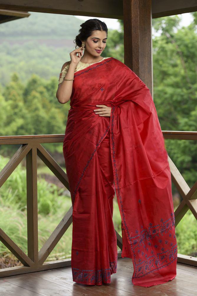 Slub Linen Saree Black Color Shibori Hand Dyed with running blouse-Indiehaat  – Indiehaat.com